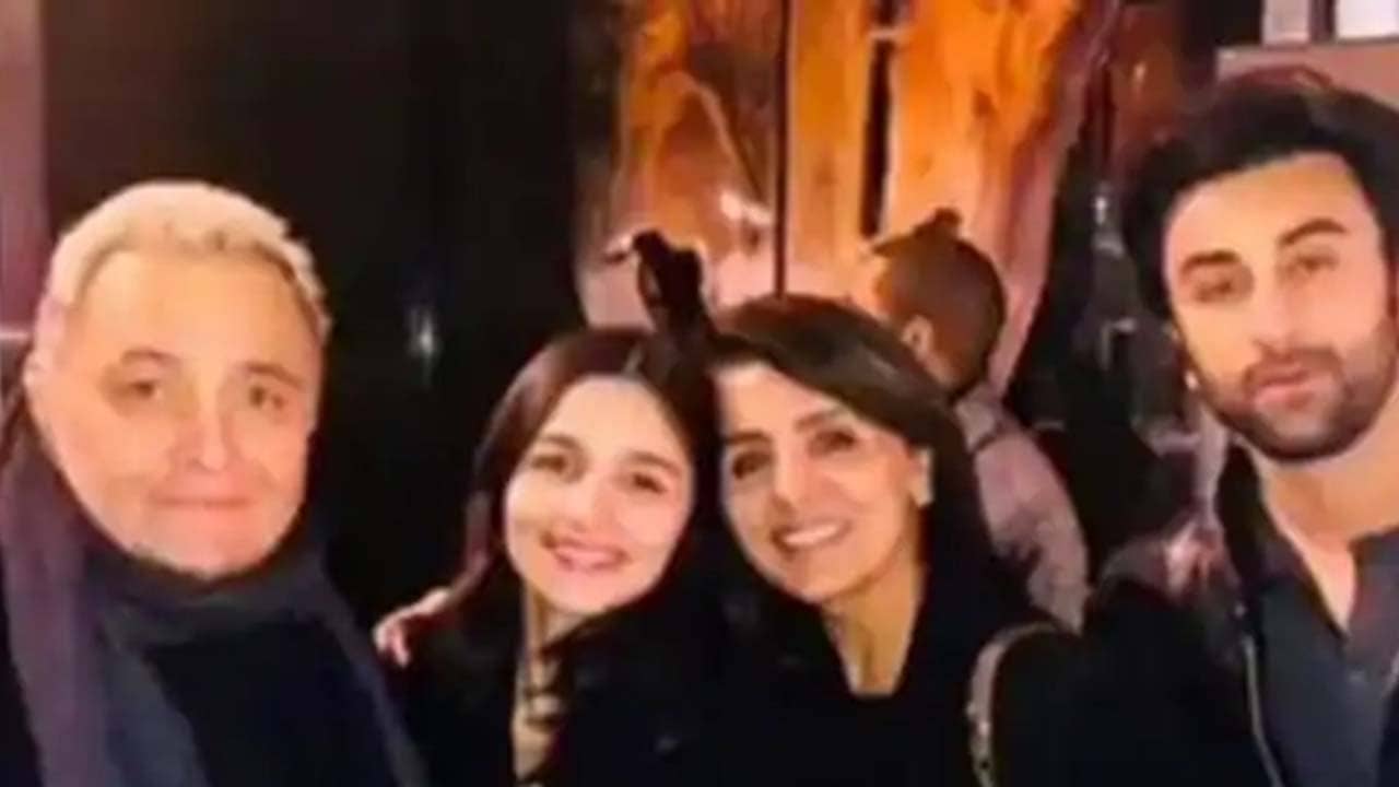 Viral-Rishi Kapoo-Alia Bhatt: ঋষি কাপুরের দ্বিতীয় মৃত্যু বার্ষিকীতে নতুন বউমা আলিয়ার স্মৃতিচারণ