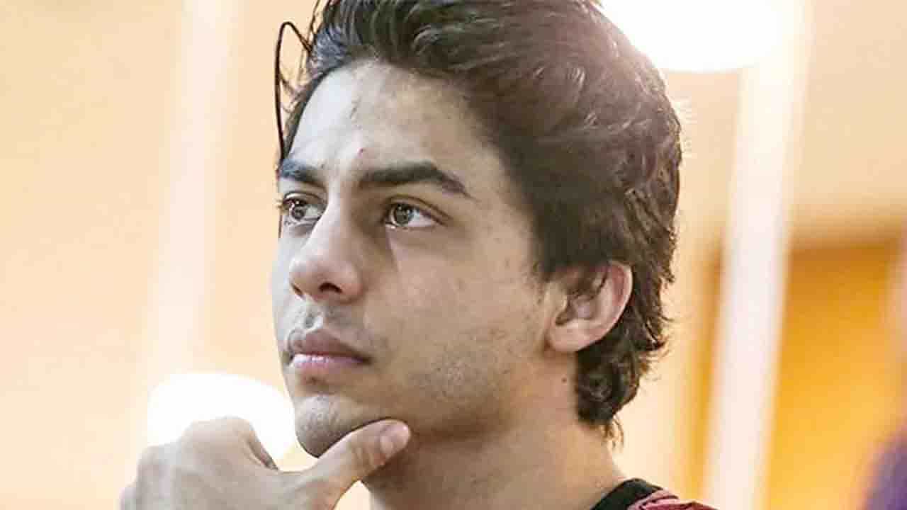 Aryan Khan: চিত্রনাট্য লেখার পাশাপাশি পরিচালনাও করতে চাইছেন শাহরুখ পুত্র আরিয়ান, তিনি নাকি কাজ ছাড়া কিছুই চেনেন না এখন