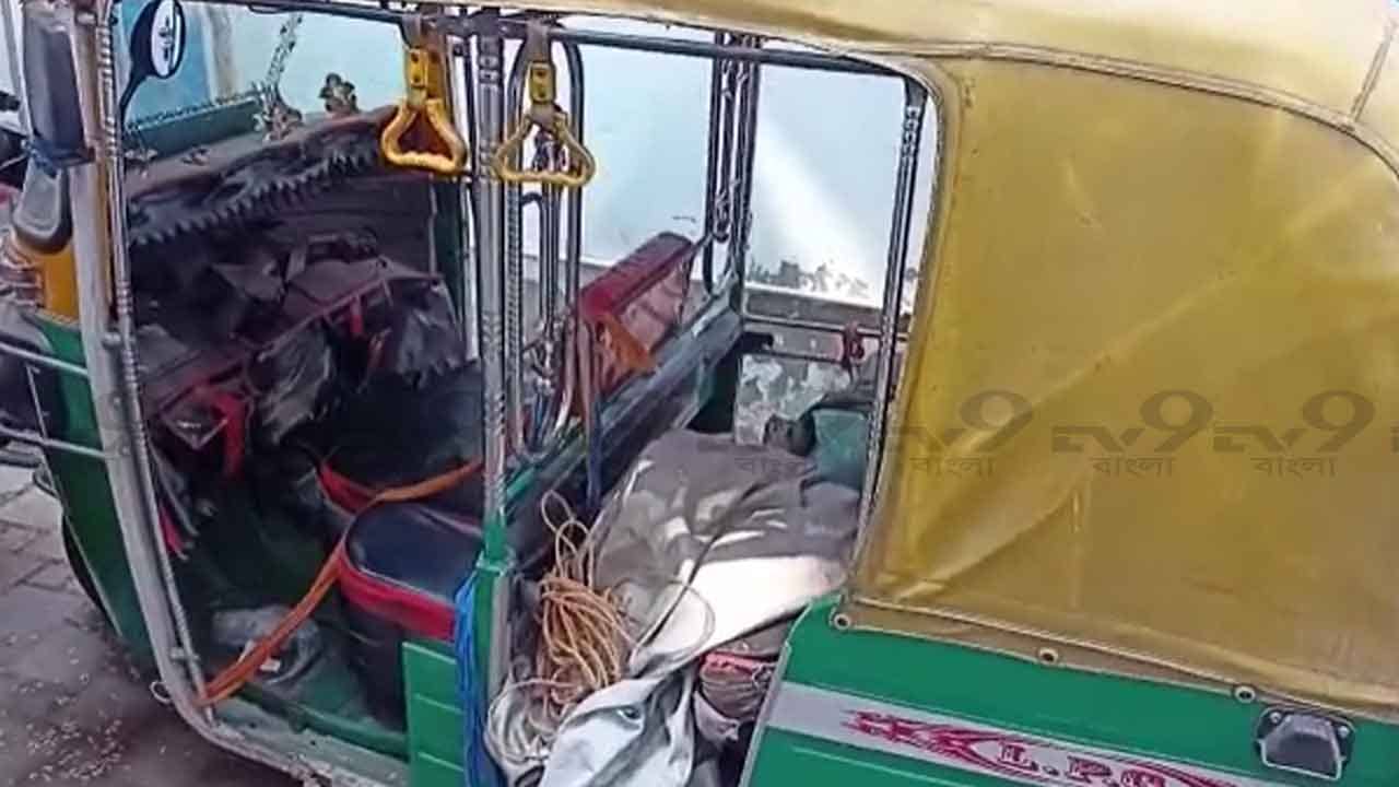 Haridevpur Bomb Recover: হরিদেবপুর বোমাকাণ্ডে চাঞ্চল্যকর মোড়, আসল কারণ অবাক করছে এলাকাবাসীকে