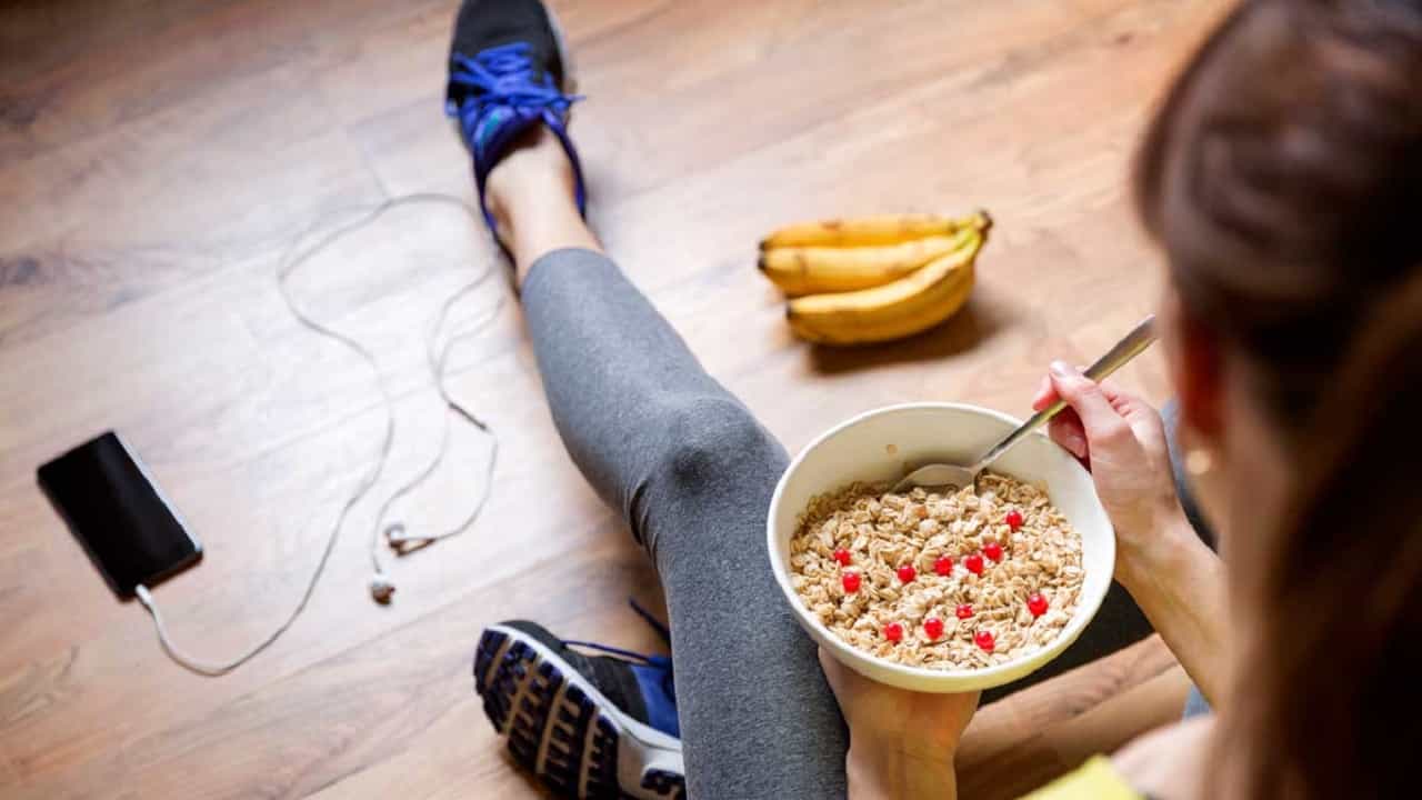 Abdominal Fat: মন্ত্রের মত ঝরবে পেটের মেদ, এই ৫ খাবারে ভরসা রাখতে পরামর্শ পুষ্টিবিদের Abdominal Fat: মন্ত্রের মত ঝরবে পেটের মেদ, এই ৫ খাবারে ভরসা রাখতে পরামর্শ পুষ্টিবিদের