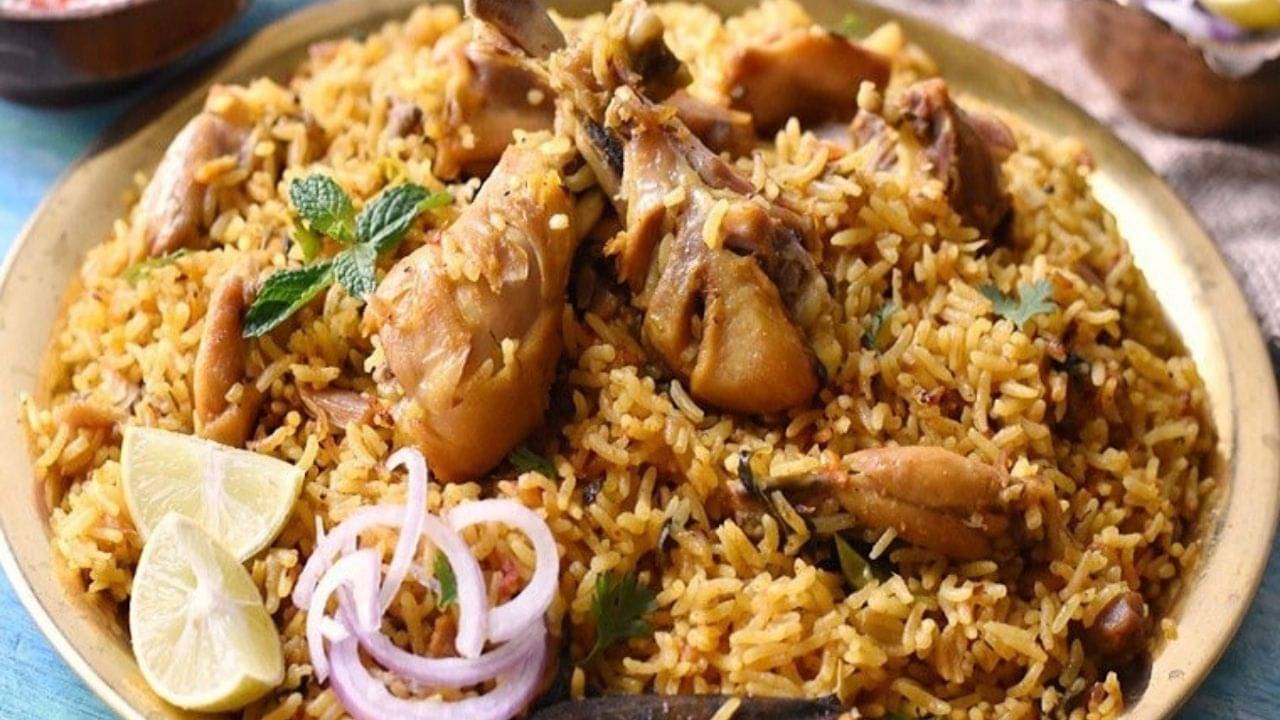 Recipe: বিরিয়ানির মত, কিন্তু বিরিয়ানি নয়! কাশ্মীরি স্টাইলে রেঁধে ফেলুন মজাদার চিকেন তেহরি