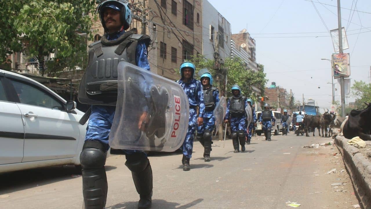 Communal Clash Case in Supreme Court: ‘দেশবিরোধী শক্তি জড়িত থাকতে পারে’, ধর্মীয় অনুষ্ঠানে দাঙ্গার অভিযোগে নিরপেক্ষ তদন্তের আর্জি সুপ্রিম কোর্টে