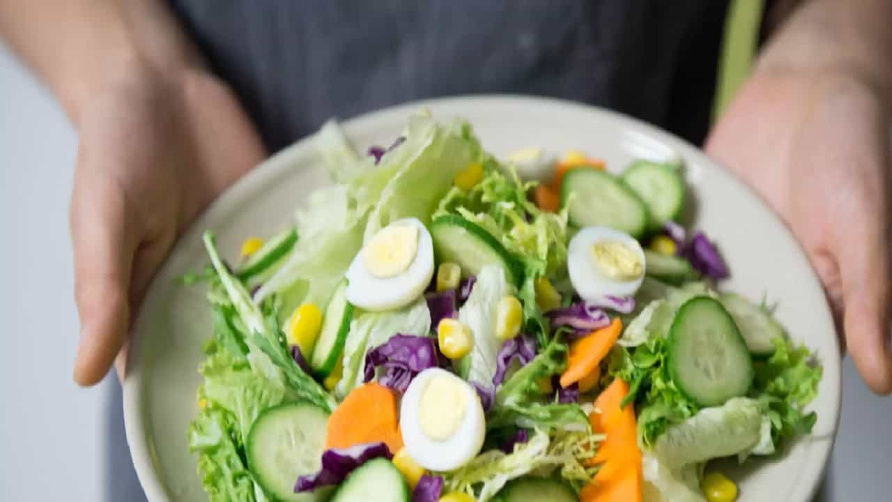 Quick Weight Loss: এক সপ্তাহে কমবে ৭ কেজি, যদি মেনে চলেন এই ডায়েট প্ল্যান... Quick Weight Loss: এক সপ্তাহে কমবে ৭ কেজি, যদি মেনে চলেন এই ডায়েট প্ল্যান...