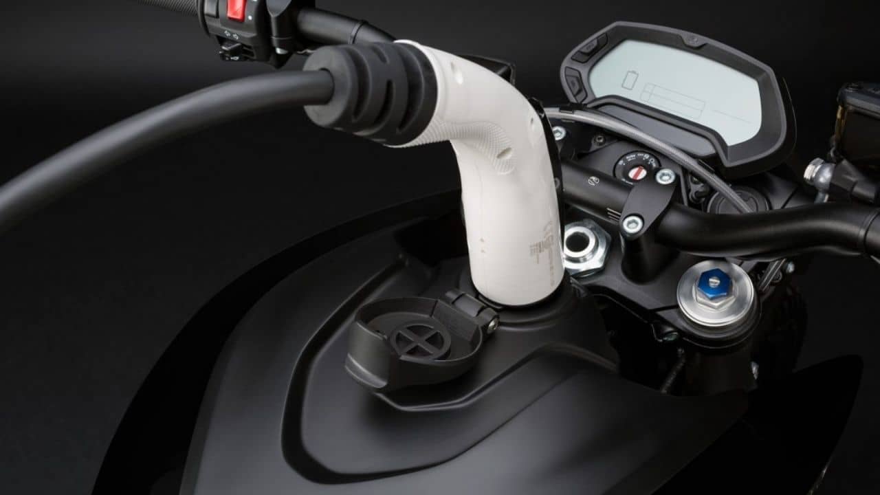 AP Electric Bike Fire: বিকেলেই জমানো টাকায় কিনে এনেছিলেন শখের বাইক, ঘুমের মধ্যে যা ঘটল...