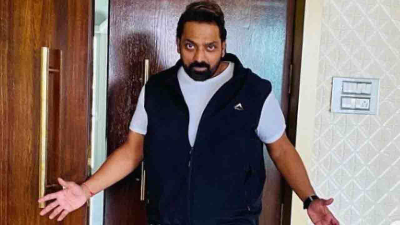 Ganesh Acharya: প্রাক্তন মহিলা সহকারীর উপর গোয়েন্দাগিরি, অশালীনতার অভিযোগ গণেশ আচার্যর বিরুদ্ধে, ফের ফাঁসলেন কোরিওগ্রাফার Ganesh Acharya: প্রাক্তন মহিলা সহকারীর উপর গোয়েন্দাগিরি, অশালীনতার অভিযোগ গণেশ আচার্যর বিরুদ্ধে, ফের ফাঁসলেন কোরিওগ্রাফার