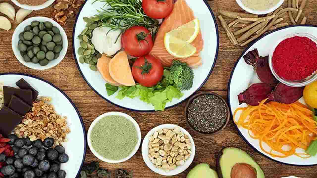 Healthy diet: স্বাস্থ্যকর ডায়েট আদতে কী? এই নিয়ে যা কিছু জানবেন...