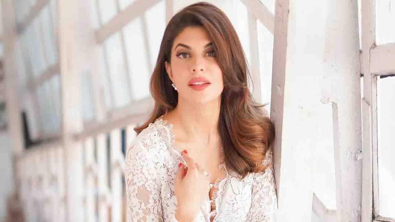 Jacqueline Fernandez: জ্যাকলিনের ৭.২৭ কোটি টাকা বাজেয়াপ্ত করেছে ইডি, অভিনেত্রীর মাথায় হাত