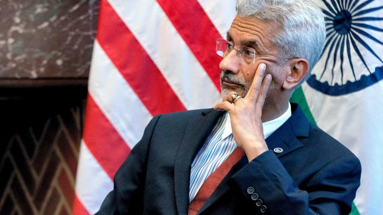 S Jaishankar: 'আফগানিস্তানকে তো বাসের নীচে ঠেলে দেওয়া হল...', হঠাৎ এমন মন্তব্য কেন করলেন বিদেশমন্ত্রী?