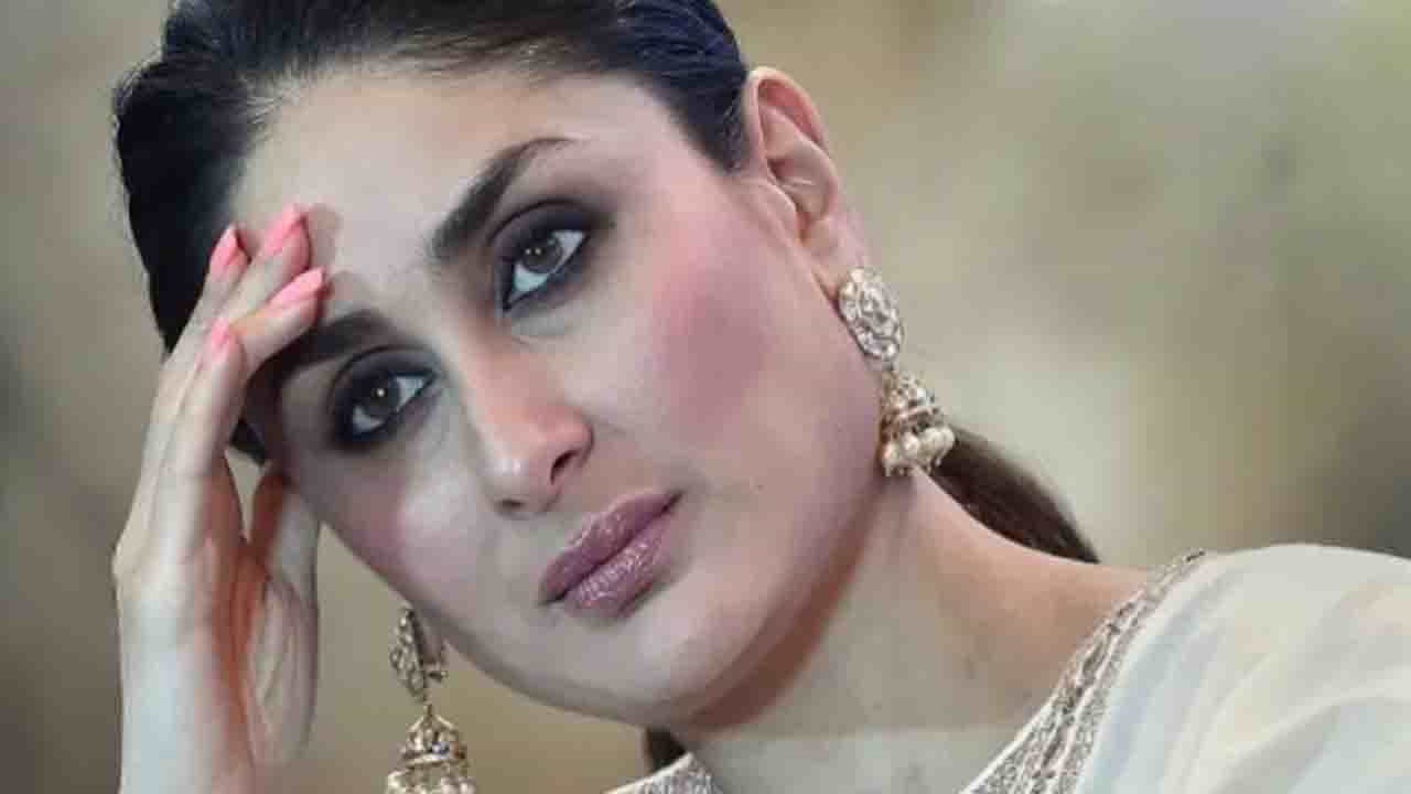 Kareena Kapoor Khan: করিনার ছবি তুলতে গিয়ে অভিনেত্রীর গাড়িতেই আহত এক সাংবাদিক Kareena Kapoor Khan: করিনার ছবি তুলতে গিয়ে অভিনেত্রীর গাড়িতেই আহত এক সাংবাদিক