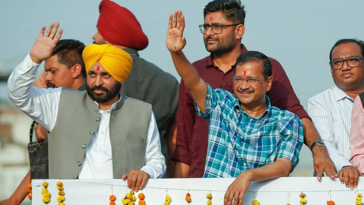 Arvind Kejriwal in Gujarat: আমি বিজেপি বা কংগ্রেসকে হারাতে আসিনি..., গুজরাট সফরের আসল কারণ জানালেন কেজরীবাল