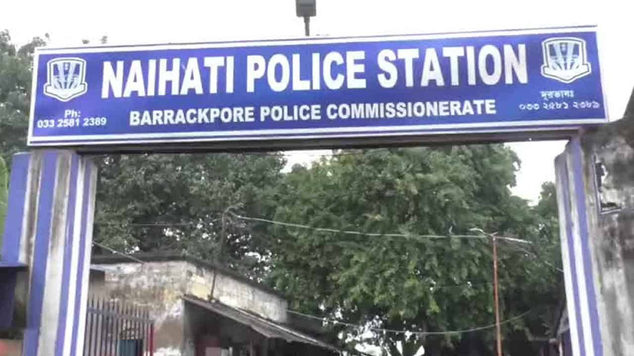 Minor Harassement: ভোট চাইতে আসে সব, বাচ্চা মেয়েটার এমন সর্বনাশ করল, কেউ এগিয়ে এল না, কেঁদে ফেলল কিশোরী