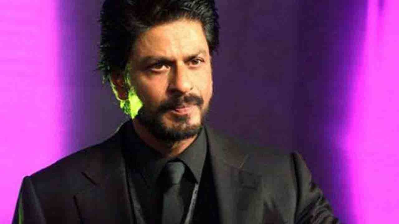 Shahrukh Khan: ফের ট্রোলের মুখে শাহরুখ, গাড়িতে কালো পর্দা লাগিয়েছেন, নিন্দুকেরা বলছেন, ওকে এবার পাত্তা দেওয়া বন্ধ করুন...