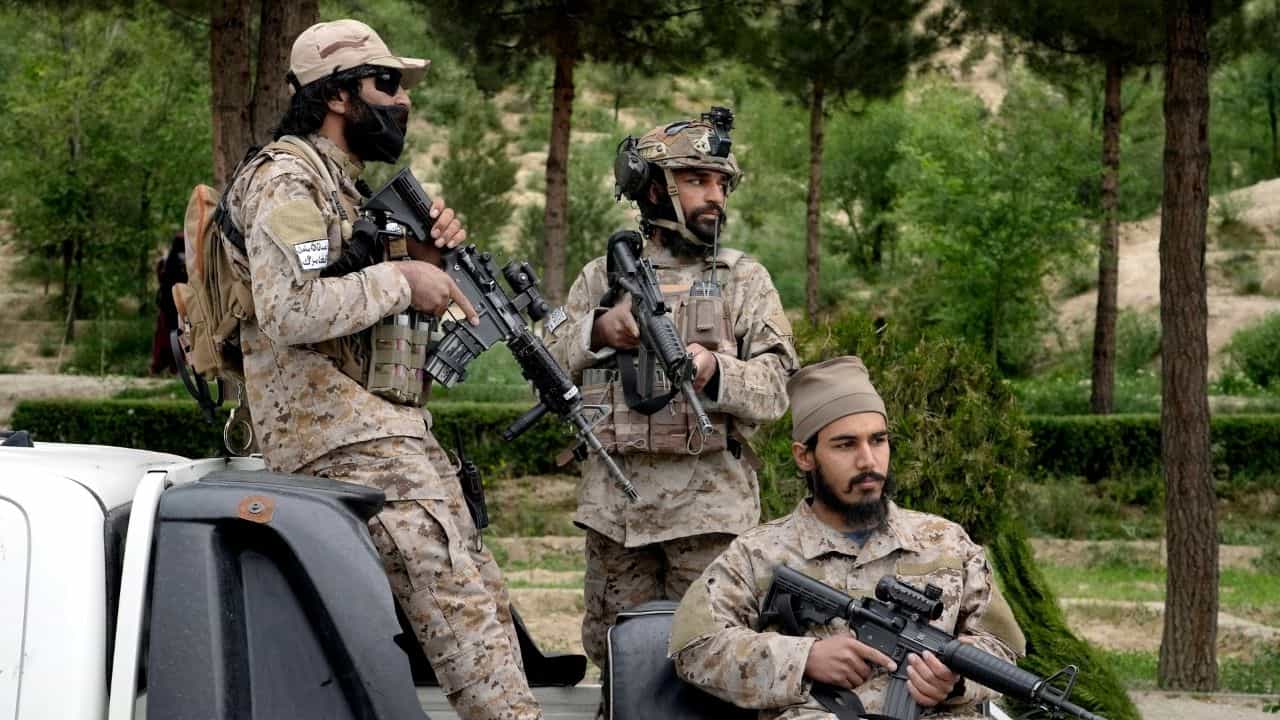 Taliban Warning to Pakistan: 'নাক গলানো বরদাস্ত করা হবে না', নাম না করে কাকে সতর্ক করল তালিবান? Taliban Warning to Pakistan: 'নাক গলানো বরদাস্ত করা হবে না', নাম না করে কাকে সতর্ক করল তালিবান?
