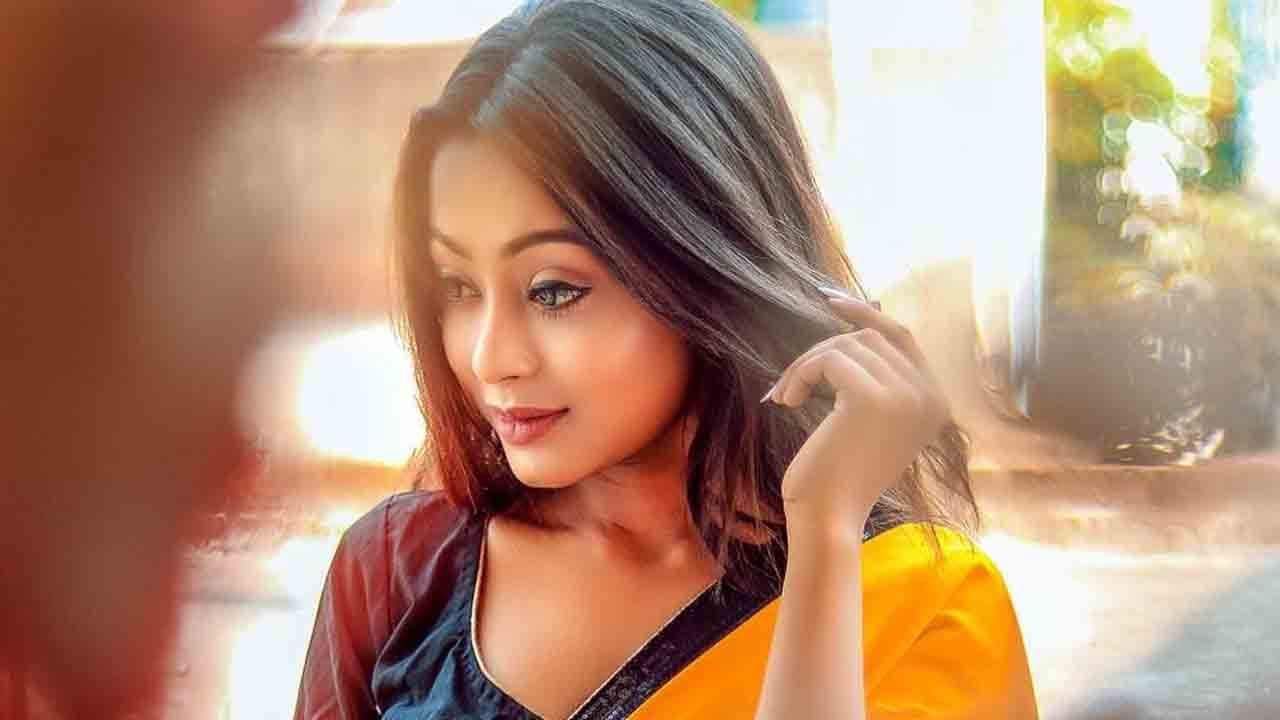 Model's Mysterious Death: পল্লবীর পর এবার বিদিশা! উঠতি মডেলের ঝুলন্ত দেহ উদ্ধার নাগেরবাজারের একটি ফ্ল্যাট থেকে