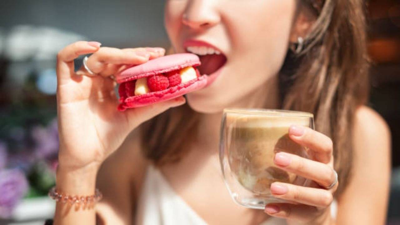 Health Tips: চিট ডেতে বেশি মিষ্টি খেয়ে ফেলেছেন? এবার কী করবেন, জানুন