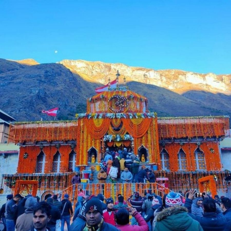 People's faith washes away all sins and paves the way to enter heaven.  In this context, let us know the complete guideline of Char Dham Jatra: