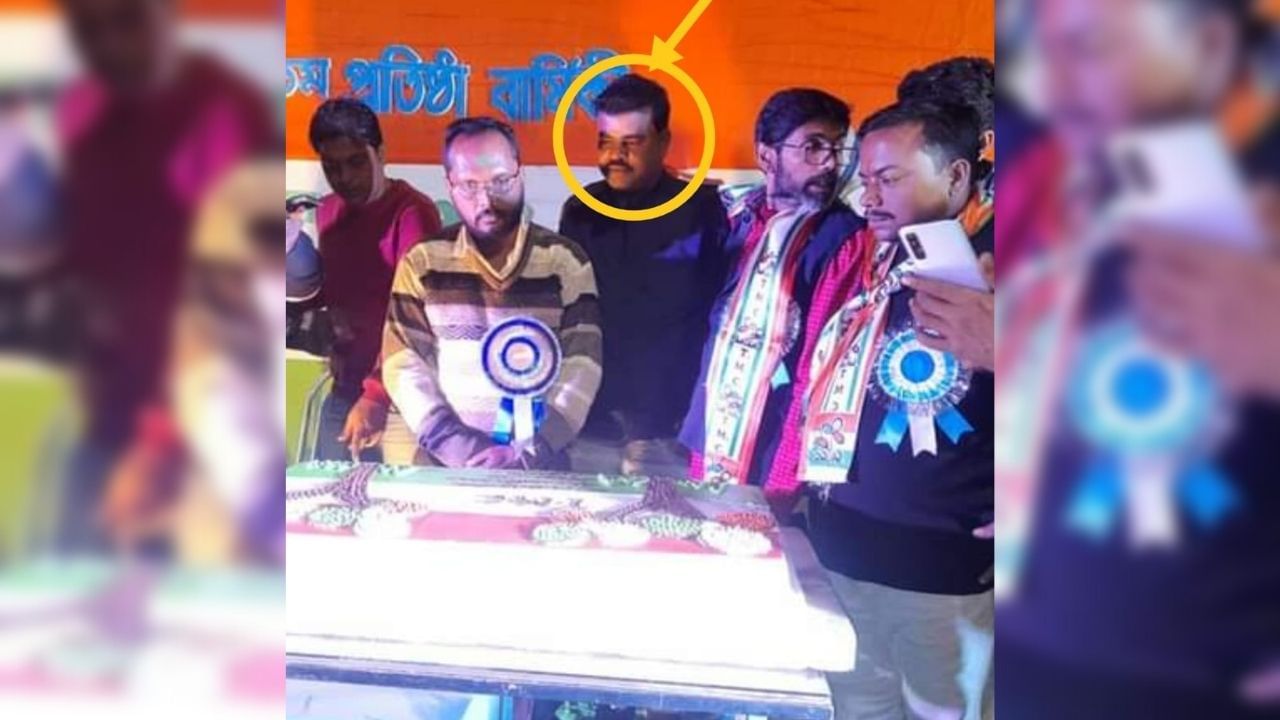 TMC Leader: 'কখন পাশে এসে দাঁড়িয়ে গিয়েছে', কুখ্যাত দুষ্কৃতীর সঙ্গে ছবি তৃণমূল বিধায়কের, তোলপাড় বর্ধমান