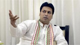 Biplab Deb Resigns: ‘এই সরকার যে কীভাবে এতদিন টিকে রয়েছে…’ বিপ্লবের ইস্তফায় খোঁচা রাজীবের