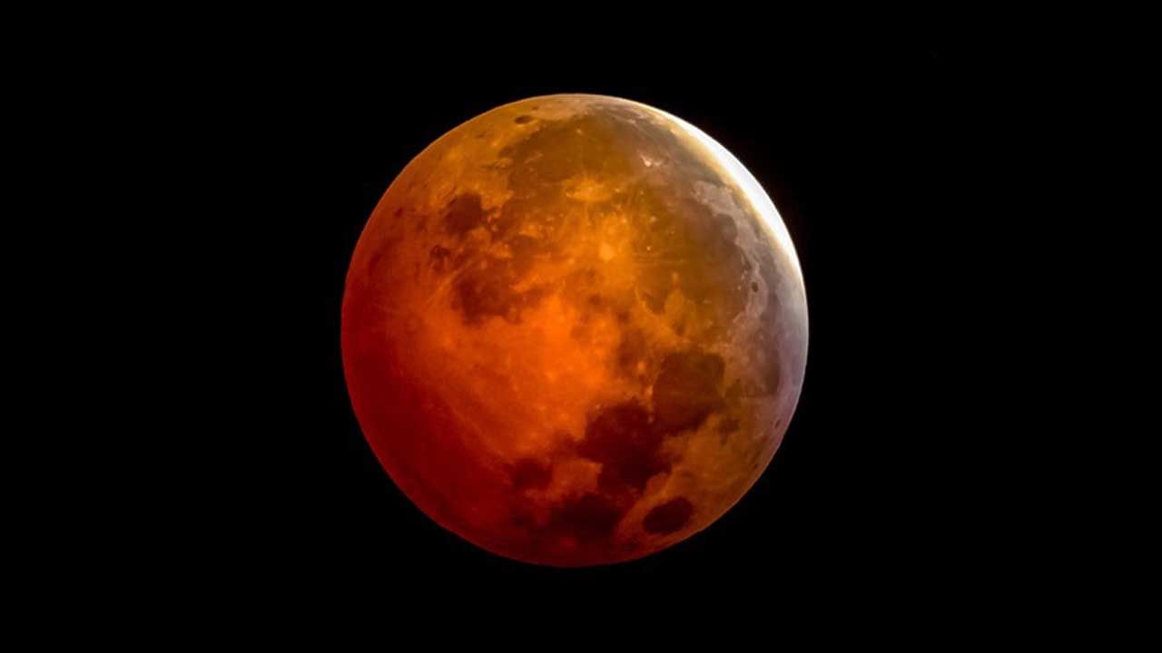 Total Lunar Eclipse: বছরের প্রথম পূর্ণগ্রাস চন্দ্রগ্রহণ, চাঁদের রঙ হবে লালচে, কবে দেখা যাবে?