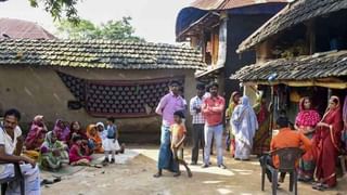 Dubrajpur Hospital: ‘স্বাস্থ্যভবনের টাকা যাচ্ছে কোথায়?’, খারাপ এক্স-রে মেশিন, ইসিজিরও অবস্থা এক, তালাবন্ধ করে BMOH-কে ঘিরে বিক্ষোভ