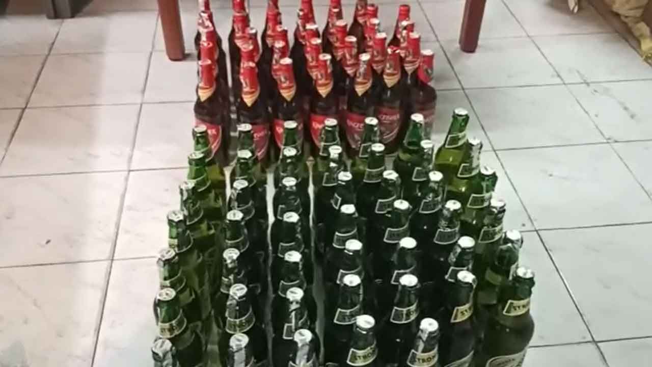 Durgapur Liquor: পথ চলতি ধাবায় গিয়ে বিয়ার অর্ডার করছেন? বোকা হওয়ার আগে এই ঘটনা জেনে সতর্ক হোন
