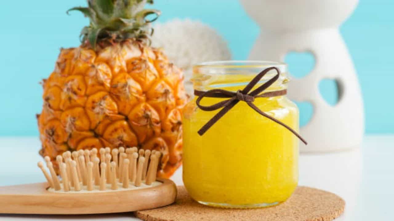 DIY Body Scrub: এই মরসুমে রূপচর্চা করুন আনারসের খোসা দিয়ে! মাত্র ১০ মিনিটে পেয়ে যান উজ্জ্বল ত্বক