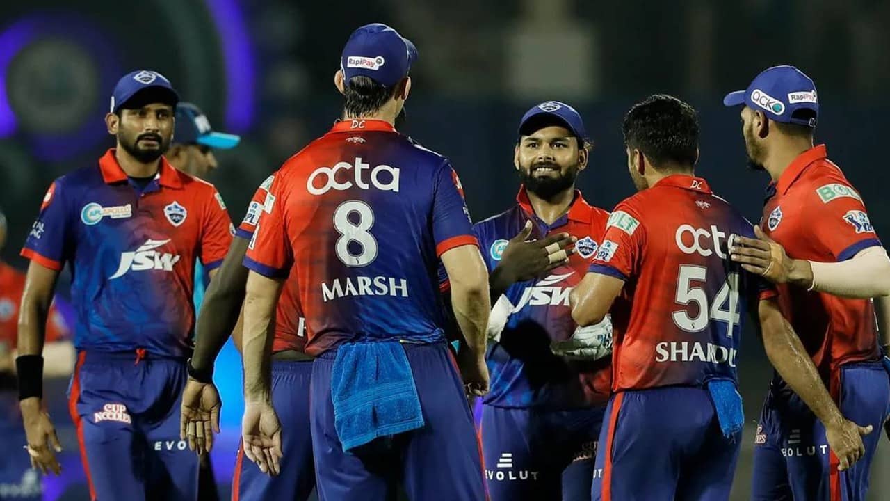 IPL 2022: চেন্নাইয়ের বিরুদ্ধে নামার আগেই বড়সড় ধাক্কা খেলেন ঋষভরা, দিল্লি শিবিরে ফের করোনার থাবা