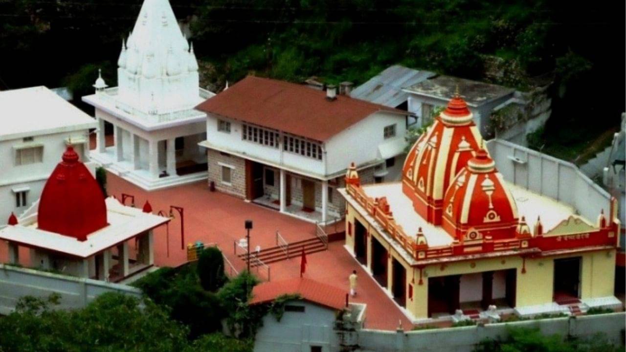 Kainchi Dham: অন্য ধাম যাত্রা! দুঃসময়ে এই মন্দিরেই ছুটে এসেছেন স্টিভ জোবস-জুকেরবার্গ!