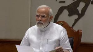PM Narendra Modi: সময় নষ্ট অপছন্দ! জাপান থেকে ফিরেই মন্ত্রিসভার বৈঠক সারলেন প্রধানমন্ত্রী