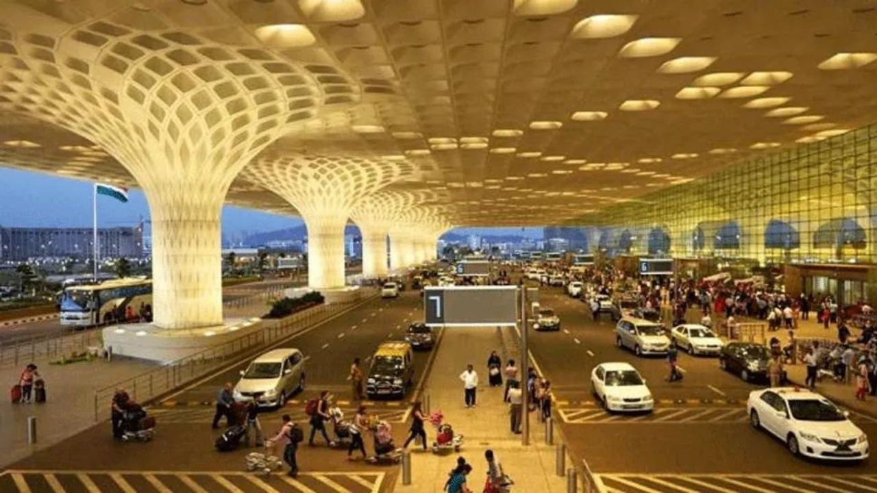 Mumbai Airport: টানা ৪৫ দিন ধরে 'সামার কার্নিভাল' চলবে মুম্বই বিমানবন্দরে! যাত্রীদের জন্য থাকছে দারুণ অফারও