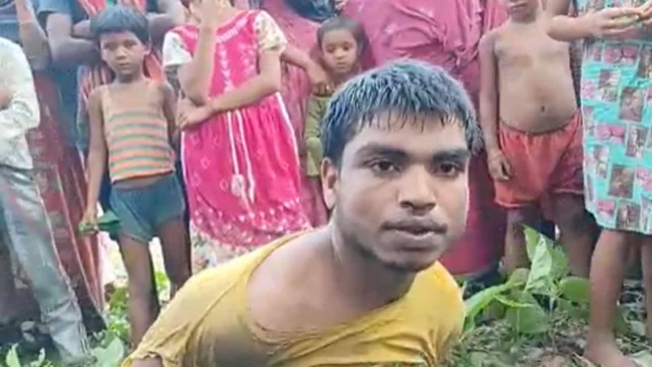 Murshidabad Fire: 'যা করার করুন', শ্বশুরবাড়িতে আগুন লাগিয়ে জেল, ফিরে এসে ফের আগুন লাগানোর চেষ্টা 'গুণধর' জামাইয়ের Murshidabad Fire: 'যা করার করুন', শ্বশুরবাড়িতে আগুন লাগিয়ে জেল, ফিরে এসে ফের আগুন লাগানোর চেষ্টা 'গুণধর' জামাইয়ের