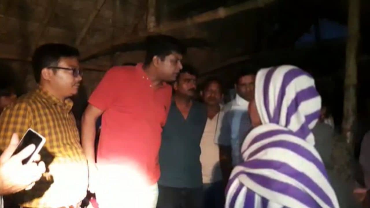 Murshidabad: ডাইনি অপবাদে জোর করে খাওয়ানো হল মলমূত্র, অপমানে আত্মঘাতী বৃদ্ধ, ঘটনার ভয়াবহতায় শিউরে উঠছেন খোদ বিডিও