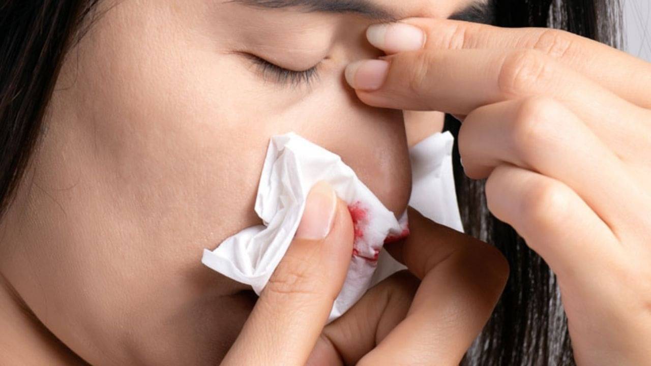 Mysterious Disease: নাক দিয়ে গল-গল করে রক্ত, সঙ্গে প্রচণ্ড জ্বর! অজানা রোগে কাঁপছে এই দেশ