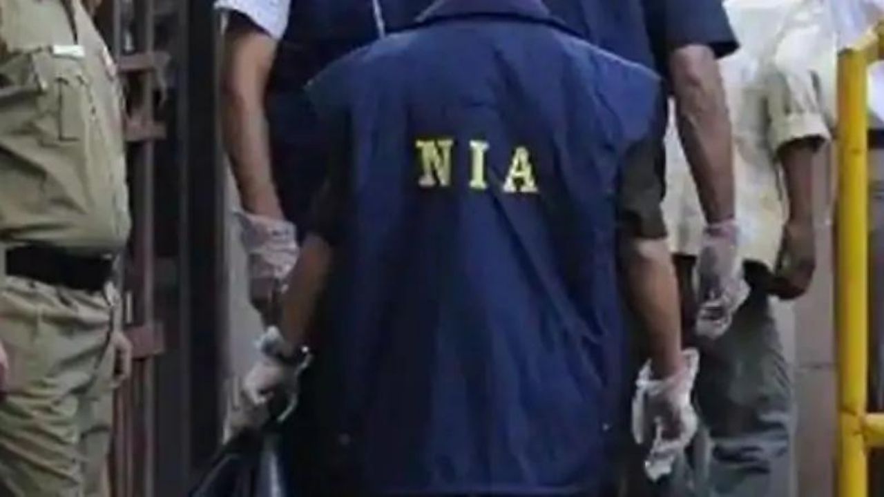 NIA Probe in Bomb Recovery Case: কিছুদিন আগেই গ্রেফতার হয়েছে তৃণমূল কাউন্সিলরের ছেলে, অর্জুনের বাড়ির কাছে বোমা উদ্ধারে ফের ঘটনাস্থলে NIA