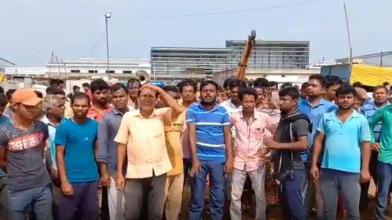 Farmer Protest: প্রতিশ্রুতি সত্বেও জমিদাতাদের চাকরি দেয়নি কোম্পানি, শেষমেশ এই রাস্তাই নিলেন ক্ষুব্ধ কৃষকরা