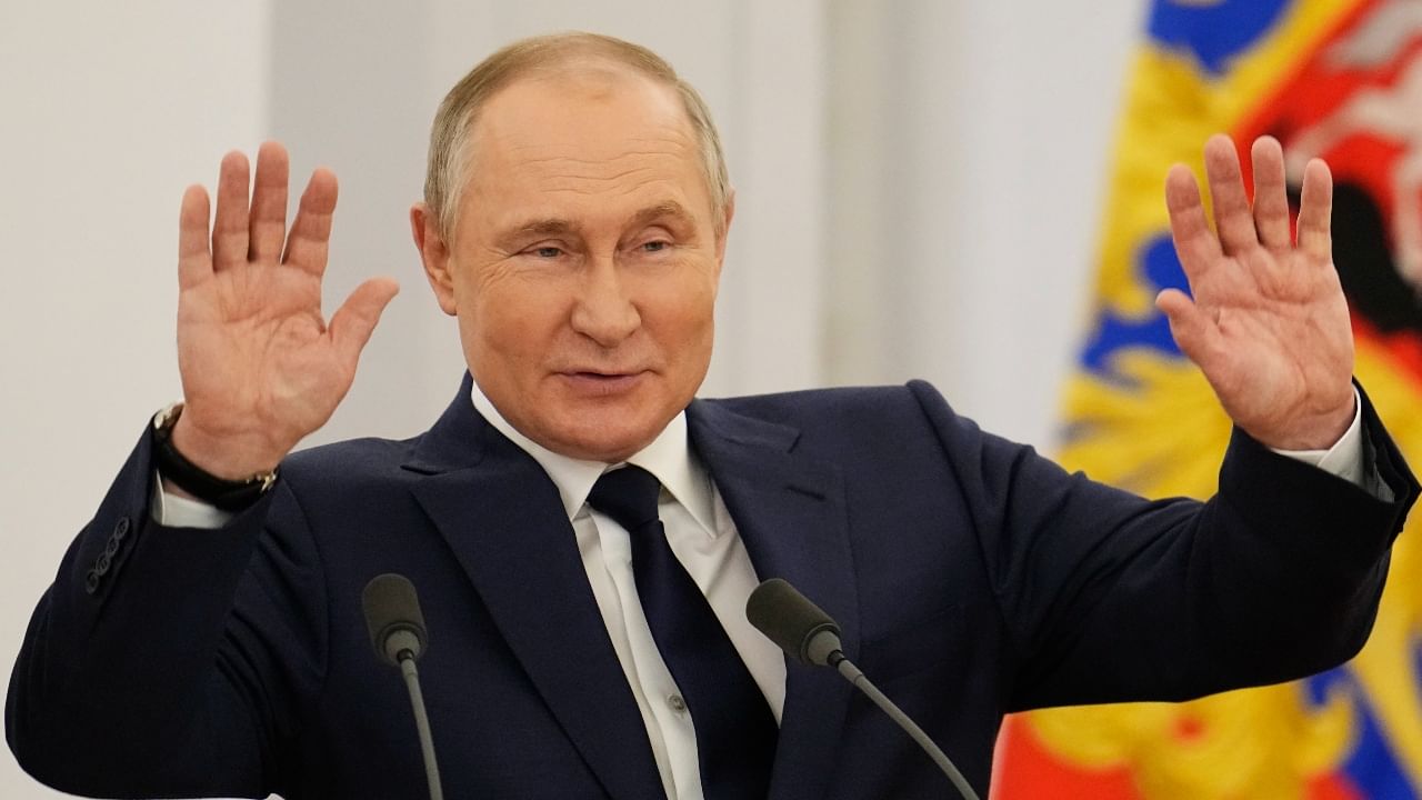 Vladimir Putin : ‘না চাইতেই’ ৬৯ বছর বয়সে ফের বাবা পুতিন! যুদ্ধের মাঝেই গর্ভবতী অলিম্পিকে সোনাজয়ী ‘গার্লফ্রেন্ড’