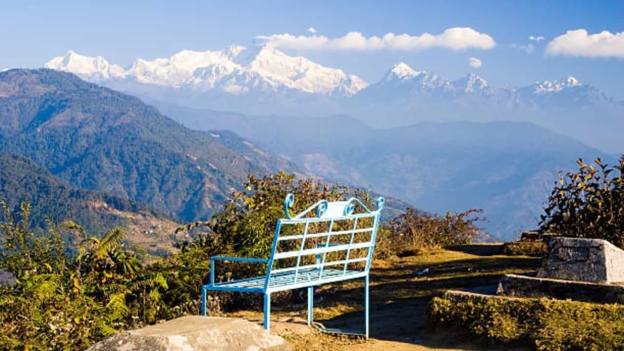 West Sikkim: মাথা তুলে কাঞ্চনজঙ্ঘা! রিনচেনপংয়ের হোমস্টেতে বসেই দিনরাত তার দর্শন West Sikkim: মাথা তুলে কাঞ্চনজঙ্ঘা! রিনচেনপংয়ের হোমস্টেতে বসেই দিনরাত তার দর্শন