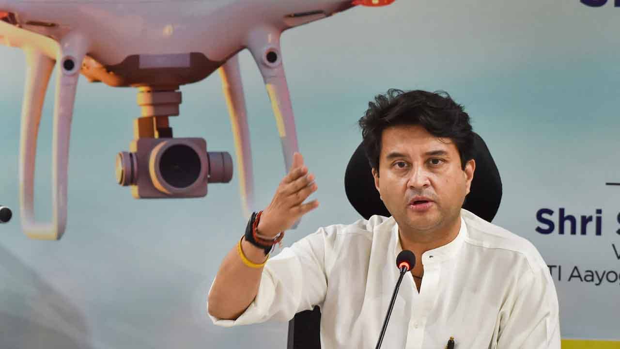 Jyotiraditya Scindia Tweet: শুনতে পাচ্ছেন সিন্ধিয়া? জবাব দিতে দ্বিধা করলেন না খোদ মন্ত্রী