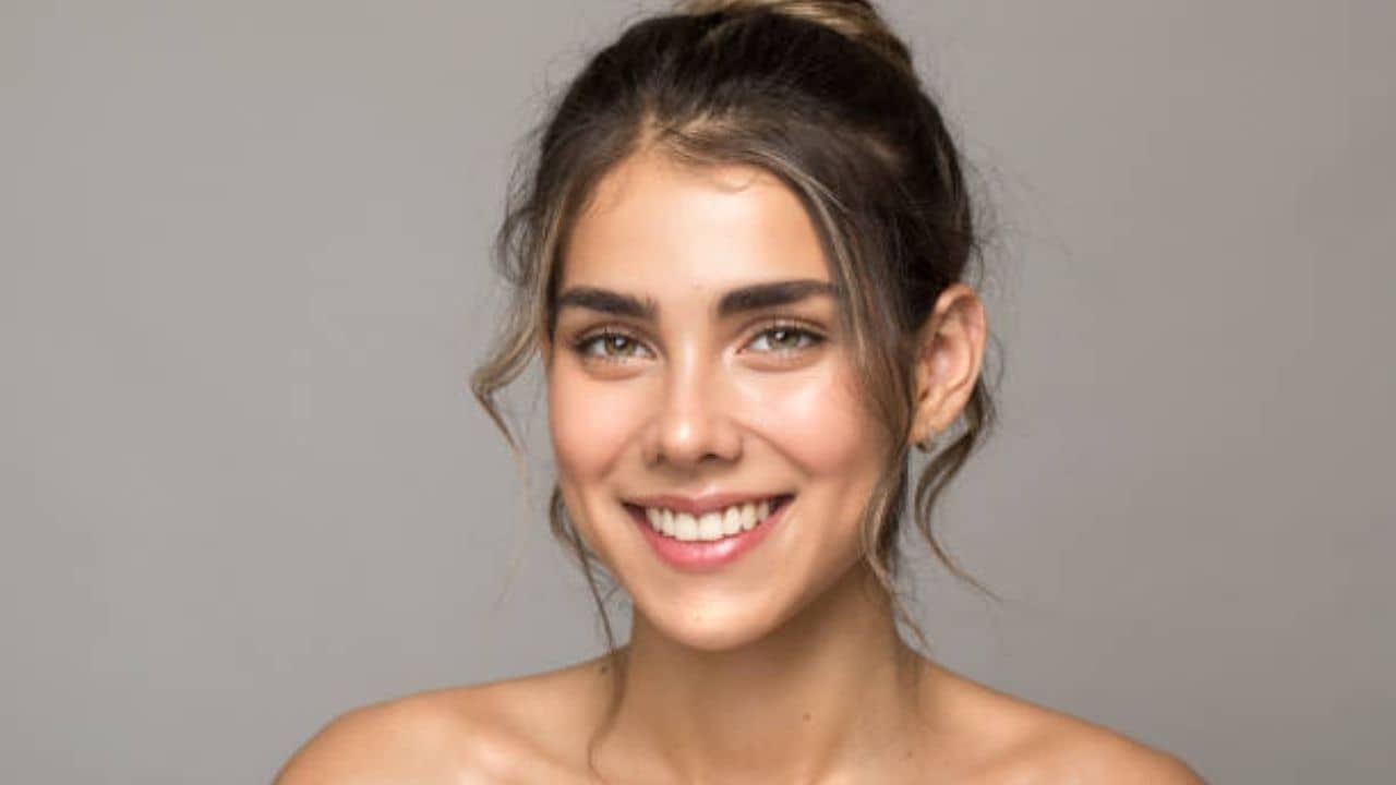 Dry Skin in Summer: এই টোটকাতে শীতাতপ নিয়ন্ত্রিত ঘরে থেকেও কমবে না ত্বকের আর্দ্রতা