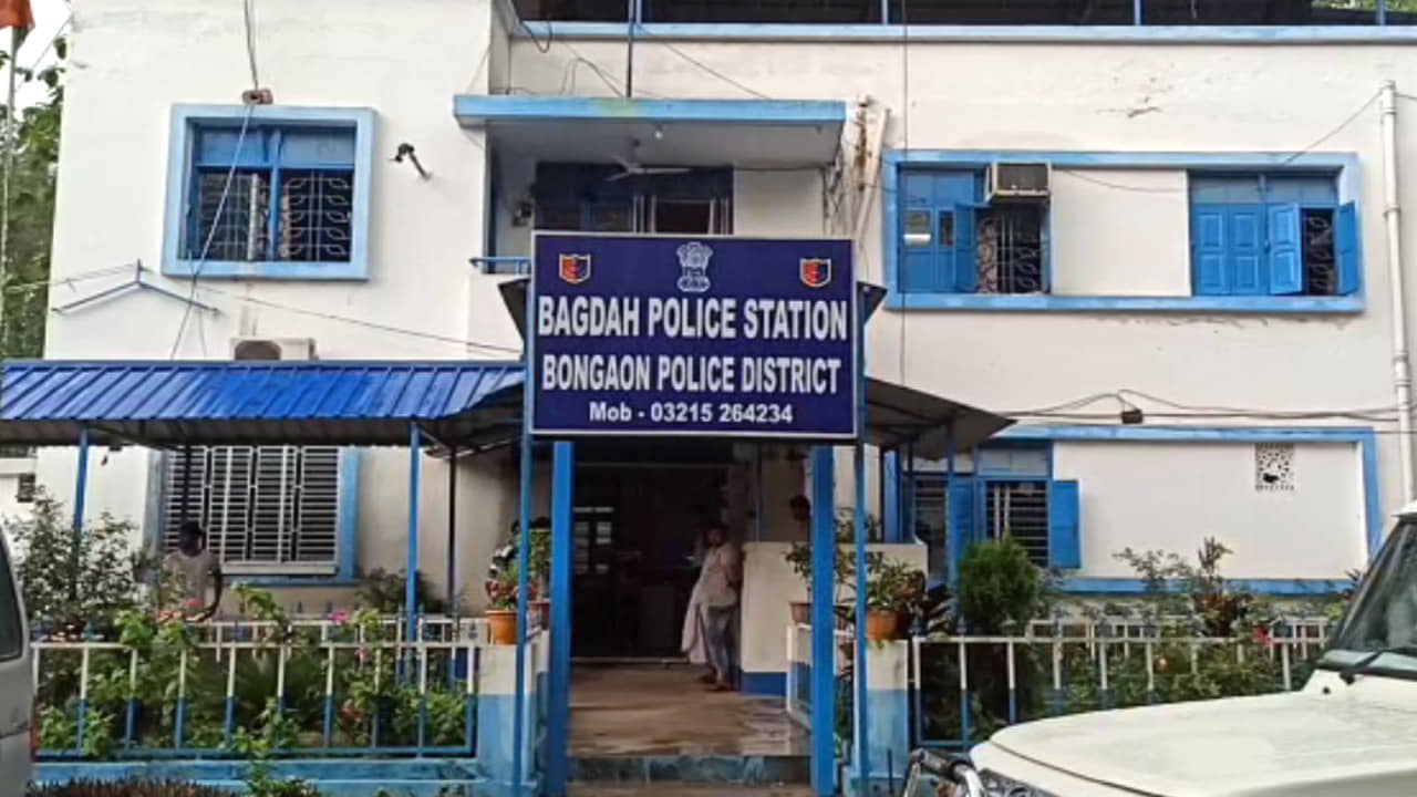 North 24 Pargana: বিয়ের প্রতিশ্রুতি দিয়ে সহবাসের অভিযোগে আগেই গ্রেফতার, জামিনে মুক্ত হয়ে ফের তরুণীকে ধর্ষণ যুবকের