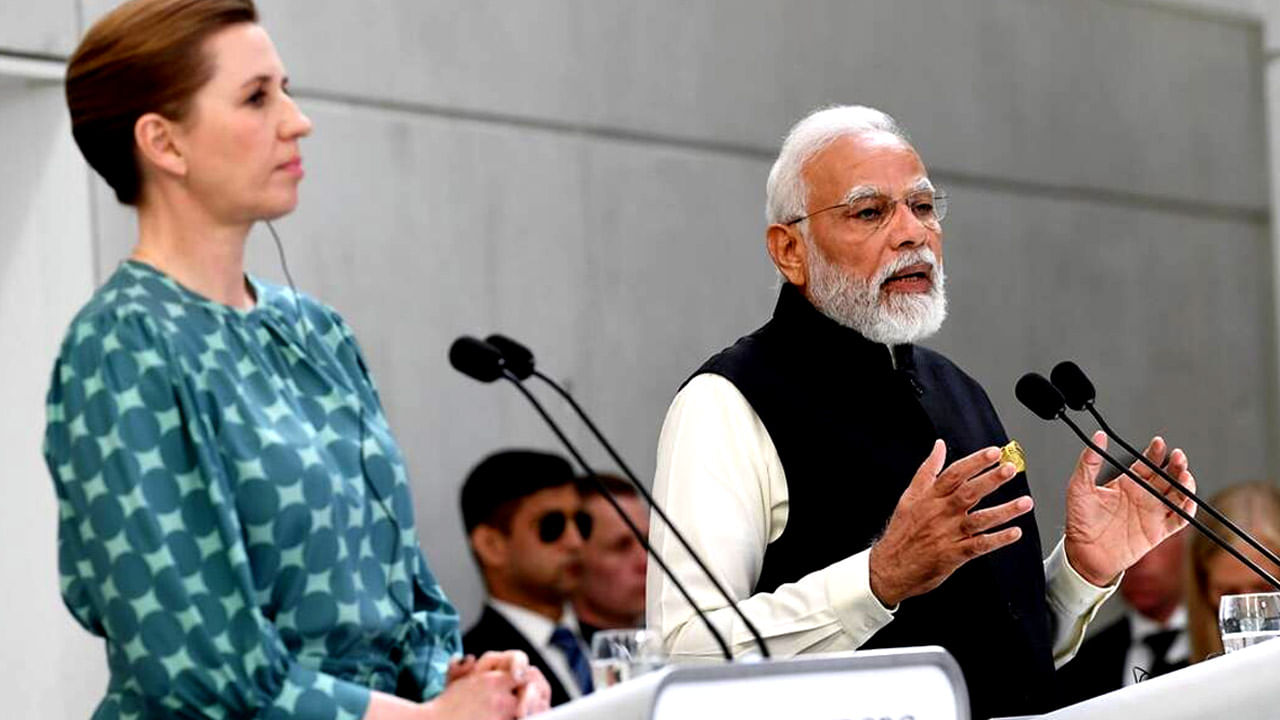 PM Modi in Denmark: 'বিশ্বের দরবারে মাথা উঁচু করেছে ভারতের', ডেনমার্কের মাটিতে কাদের প্রশংসায় পঞ্চমুখ মোদী ?