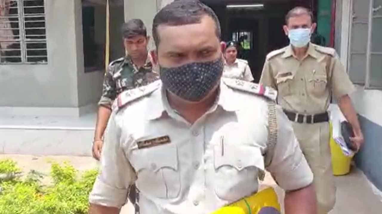 Extra Marital Affairs: কুয়োর জল লাল, বোঁটকা গন্ধ, ভাসছে বস্তা... যুবতীর পরকিয়াই কি স্বামীর কাল হল?