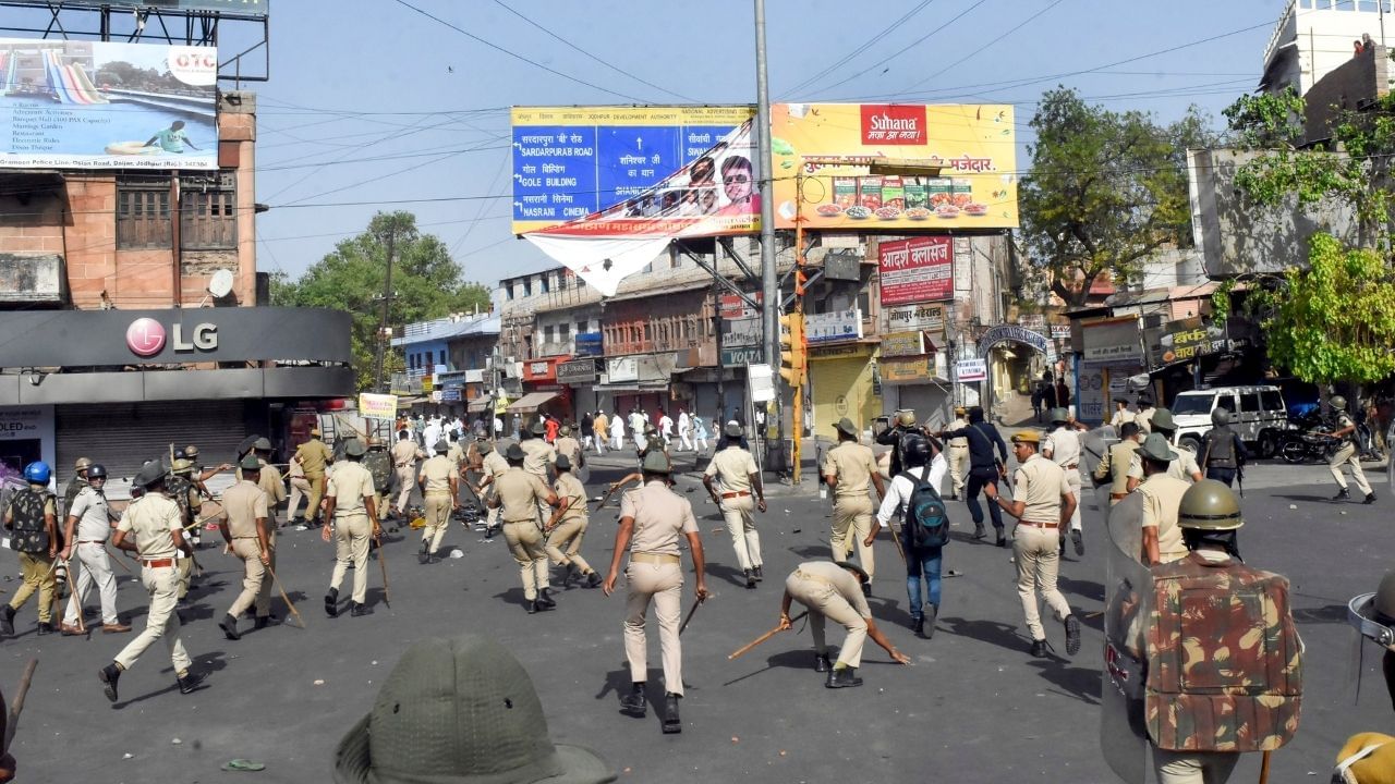Curfew in Jodhpur : যোধপুরে জারি কার্ফু, বন্ধ হল ইন্টারনেটও