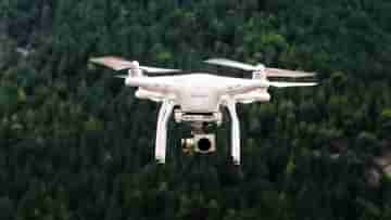 Pakistani Drone Shot: অন্ধকার আকাশে দেখা যাচ্ছিল লাল টিমটিমে আলো, বিএসএফ গুলি চালাতেই পগারপার রহস্যজনক বস্তু!