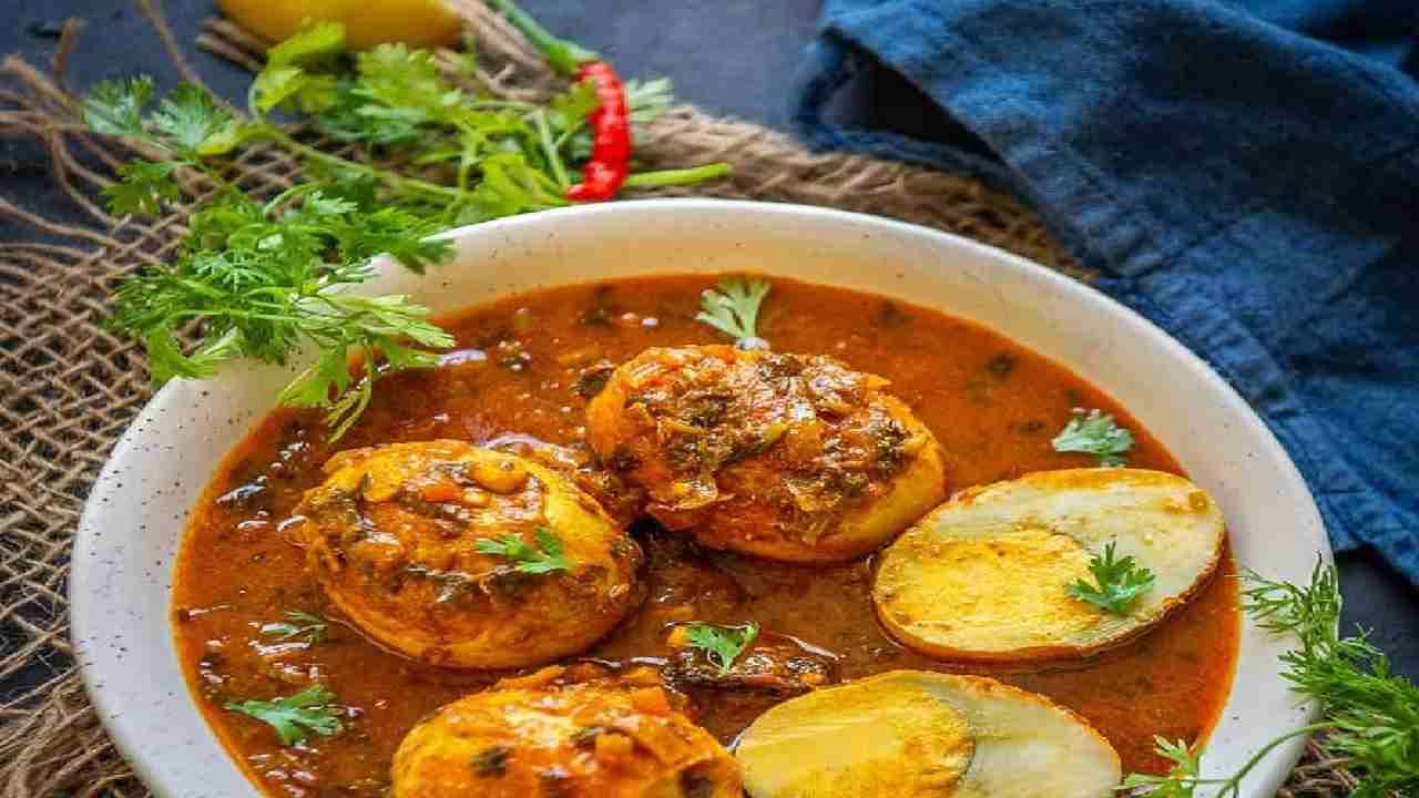 Egg Curry Recipe: কষা মাংসের স্বাদকেও হার মানাবে ঠাকুমার হাতের এই পদ, জমে যাবে মঙ্গলবারের ডিনার!