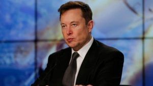 Elon Musk Twitter Deal: জলে যেতে পারে ৪৪০০ কোটি টাকা! মাস্কের হাতছাড়া হতে চলেছে টুইটার?
