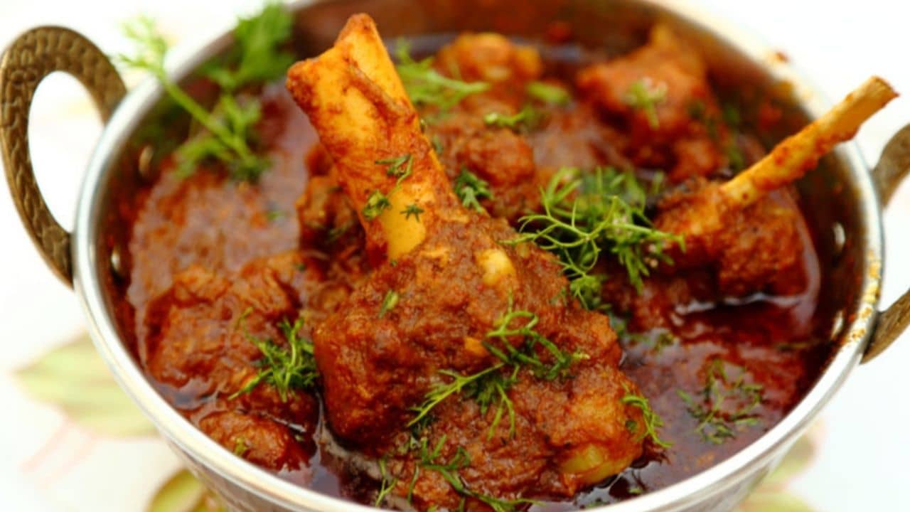 Special Recipe: রেস্তোরাঁর মতই হবে স্বাদ, বাড়িতে সহজ উপায়ে বানান গন্ধরাজ লেবুর রসে খাসির মাংস