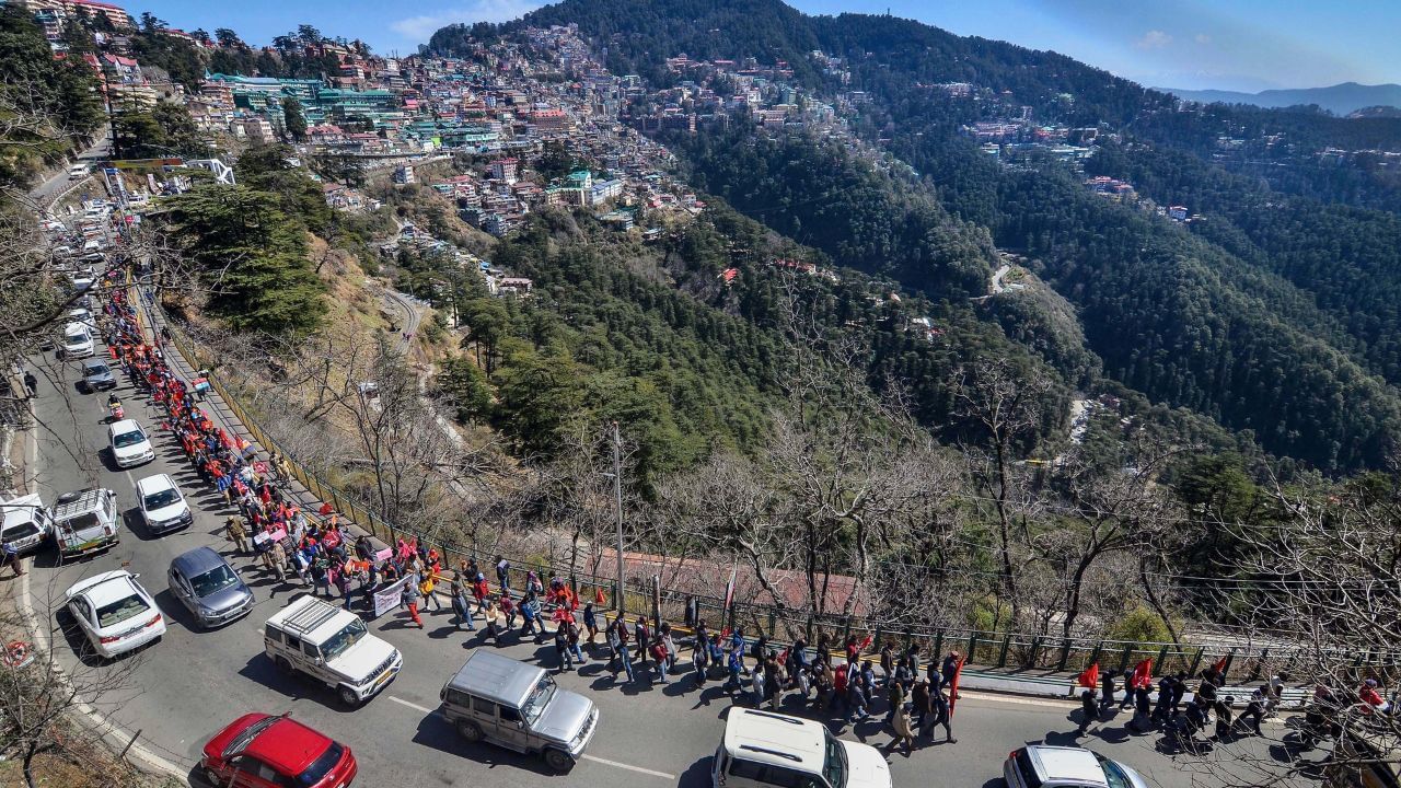 Himachal Pradesh: রাতারাতি বন্ধ হল আন্তঃরাজ্য সীমানা, 'খালিস্তানি' আতঙ্কে বিপাকে পর্যটকরা