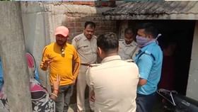 Purbo Medinipur Murder: ওতটা হট্টগোলের মাঝেই পিনপতন স্তব্ধতা! নাপিতের বাড়ির উঠোনে পা রাখতেই হিমস্রোত বয়ে গেল প্রতিবেশীদের শরীরে Purbo Medinipur Murder: ওতটা হট্টগোলের মাঝেই পিনপতন স্তব্ধতা! নাপিতের বাড়ির উঠোনে পা রাখতেই হিমস্রোত বয়ে গেল প্রতিবেশীদের শরীরে