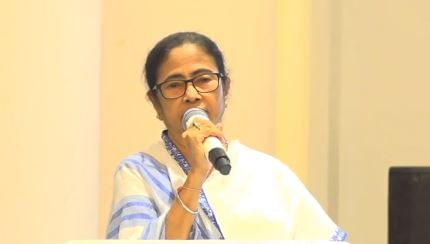 Mamata Banerjee: '২৩ নয় ৪৬টি জেলা হতে পারে বাংলায়', আরও WBCS অফিসার চেয়ে ইঙ্গিত মমতার